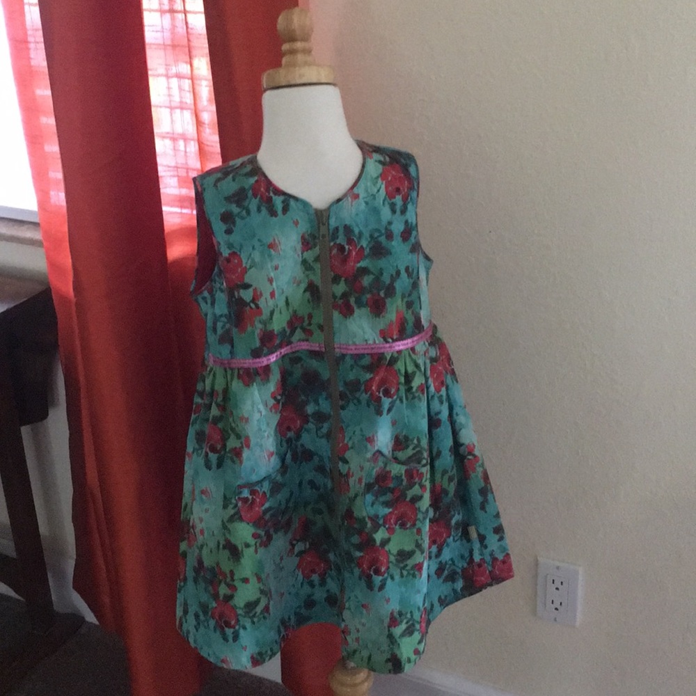 OILILY NWT Aqua Red Watercolor Dress 104 4 4T girl